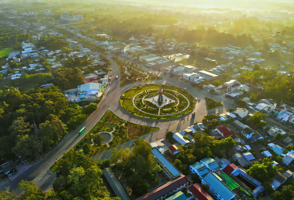 Trà Vinh có địa hình bằng phẳng, sông ngòi chằng chịt